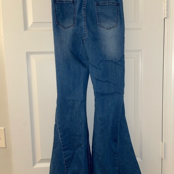 Super Flare Jeans! - Picture 5 of 5